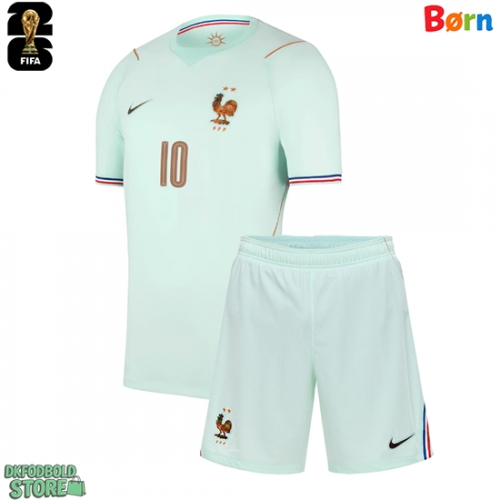 Frankrig Kylian Mbappe #10 Replika Babytøj Udebanesæt Børn VM 2026 Kortærmet (+ Korte bukser)